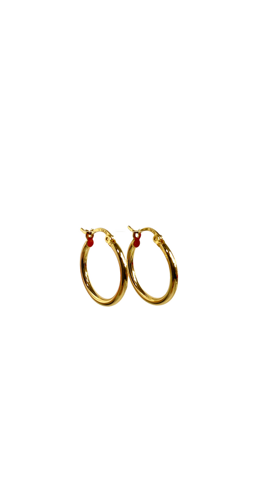 Essential gold hoop earrings