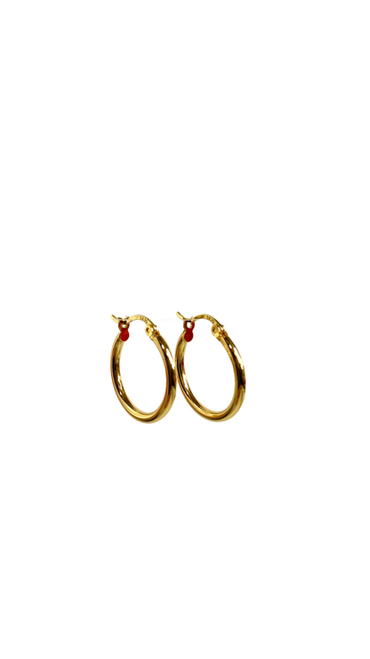 Essential gold hoop earrings