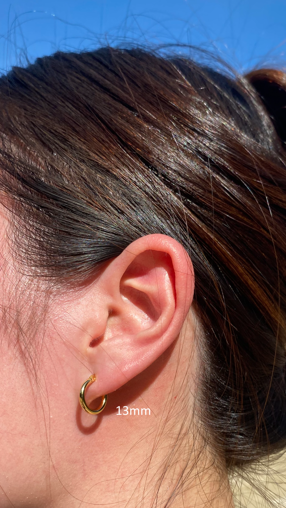 Essential gold hoop earrings